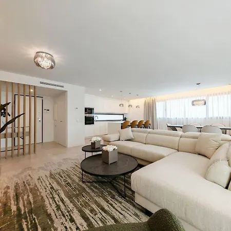 Luxury 4 Bed With Sea Views In Eden